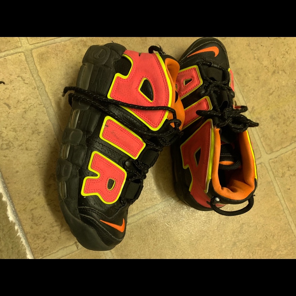 Nike AIRs